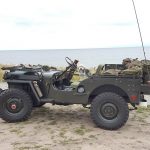Willys Jeep und Malatesta KOBRA TRAC 215/80 R16.